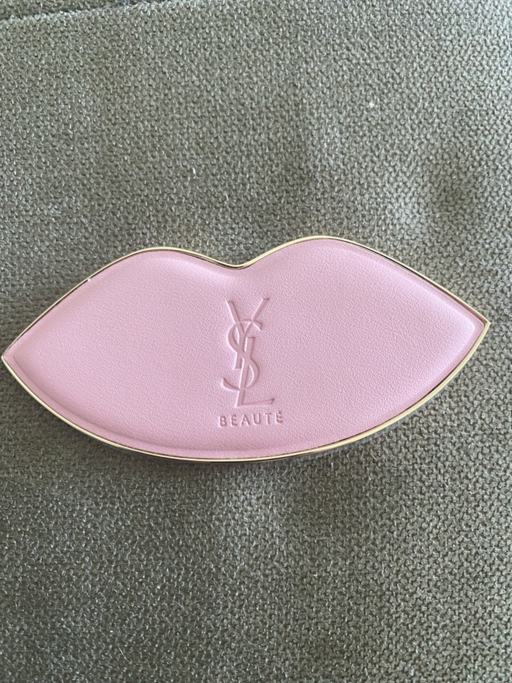 Yves Saint Laurent Pink Lip-Shaped Makeup mirror